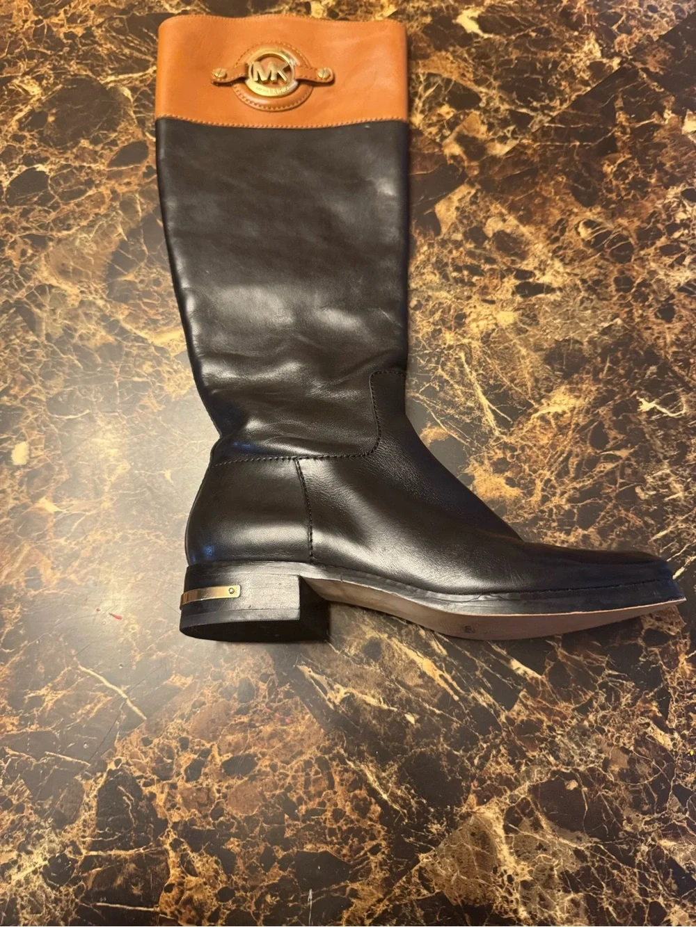 Micheal Kors Black and Tan Leather Fold-Over Boots-size 7